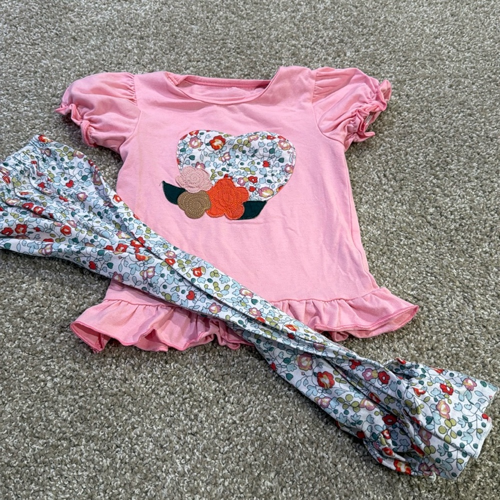 Girls heart appliqué pants set